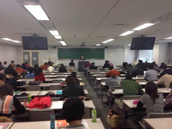 小倉純一行政書士が早稲田大学において、講義を行いました。